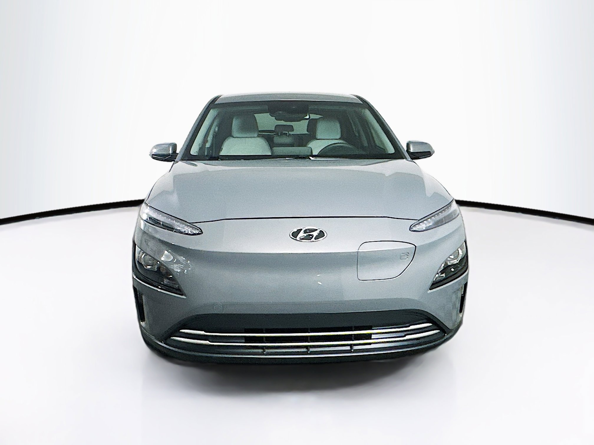 Used 2023 Hyundai Kona SE w/ Cargo Package image 2