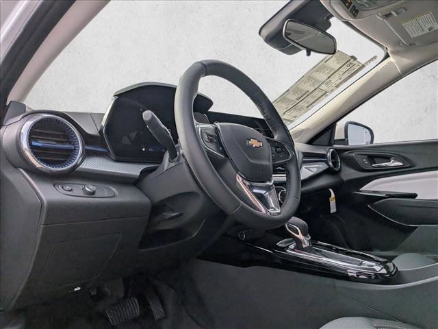 New 2026 Chevrolet Trax LT w/ Sunroof Package image 9