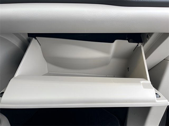 Used 2024 Chrysler Pacifica Touring-L image 65