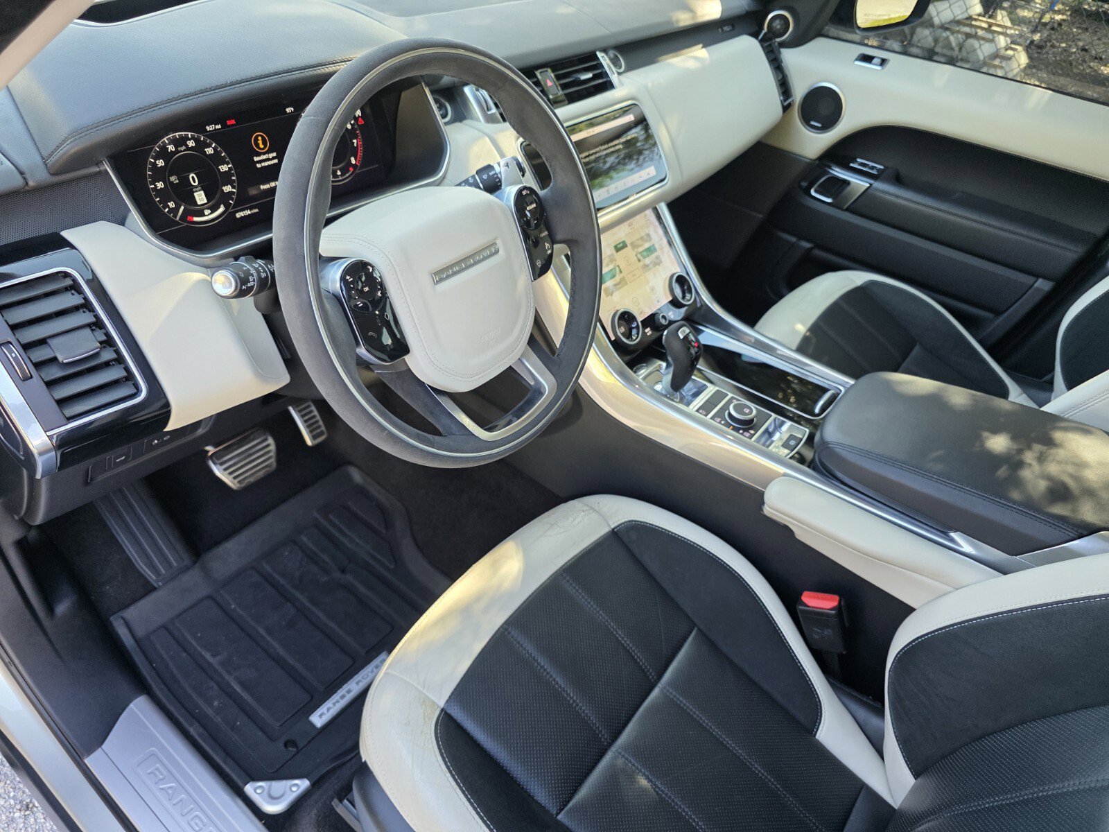 Used 2020 Land Rover Range Rover Sport HST AWD/4WD image 11