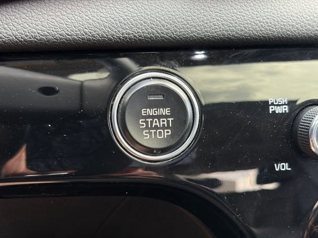 Used 2022 Kia Sportage EX image 4