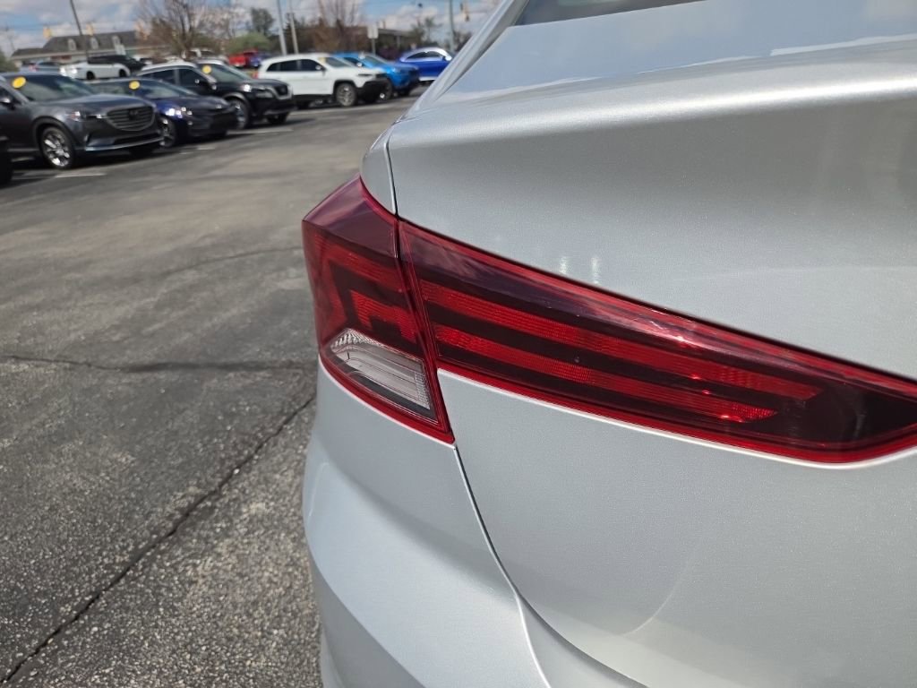 Used 2019 Hyundai Elantra Value Edition FWD image 7