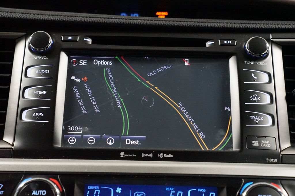 Used 2016 Toyota Highlander XLE FWD image 17