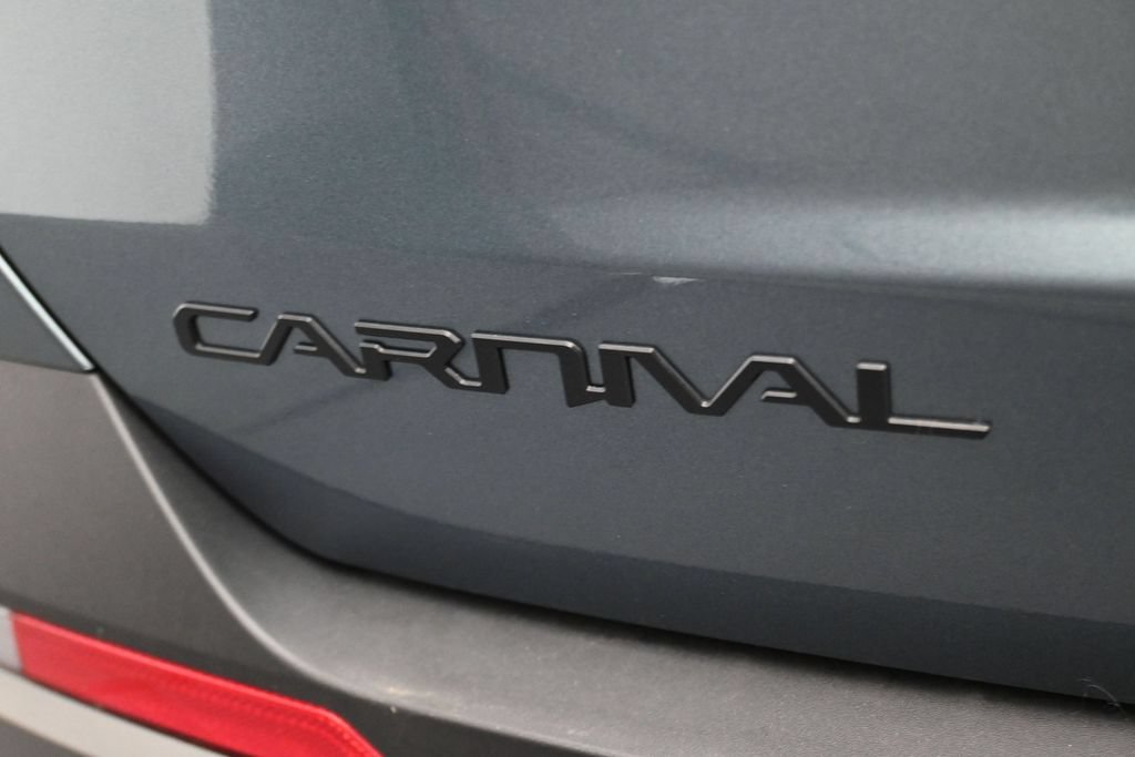 New 2026 Kia Carnival SX w/ SX Dark Edition Package FWD image 11