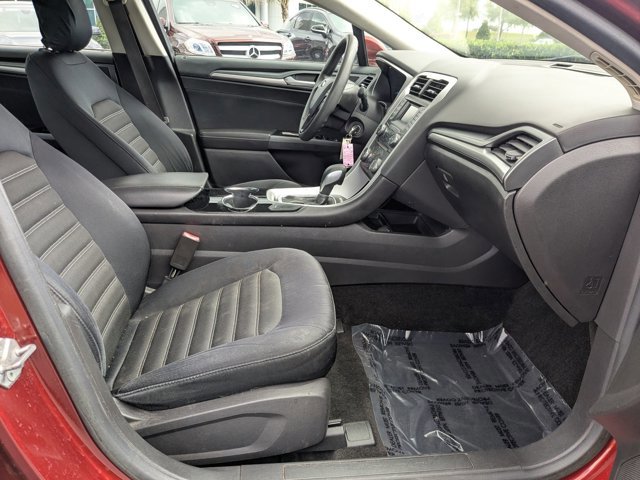 Used 2014 Ford Fusion SE image 17