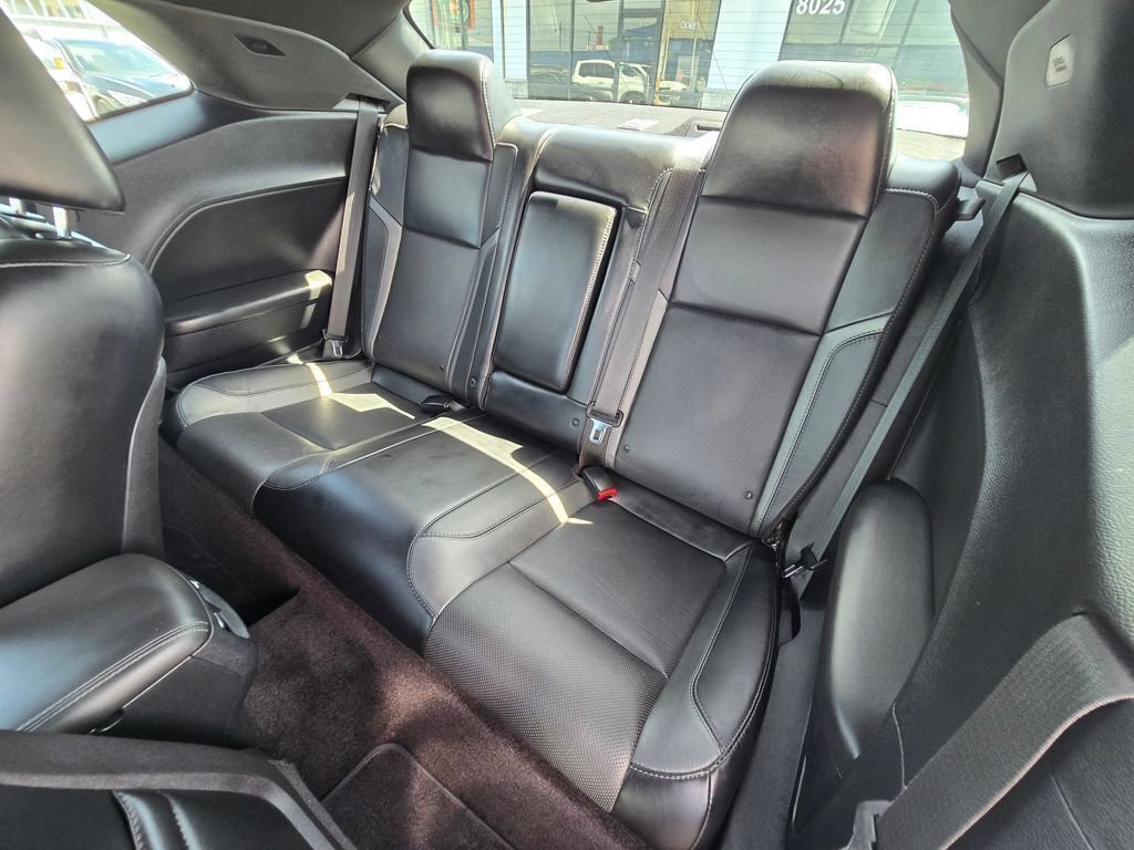 Used 2016 Dodge Challenger SXT Plus RWD image 21