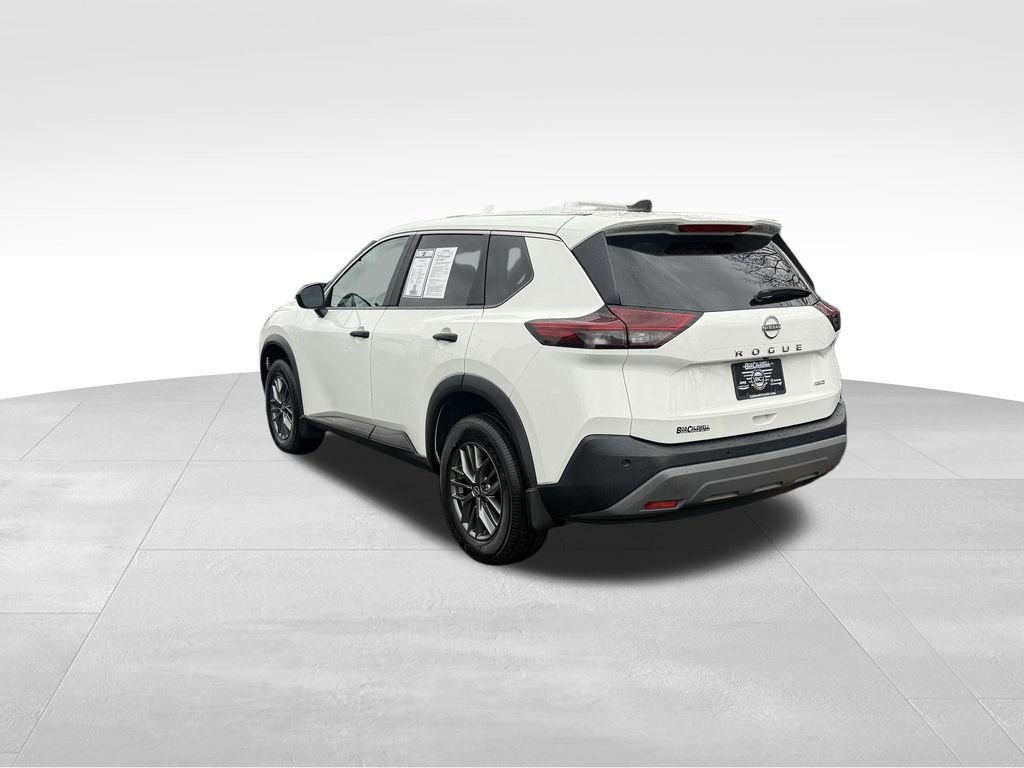 Used 2023 Nissan Rogue S image 5