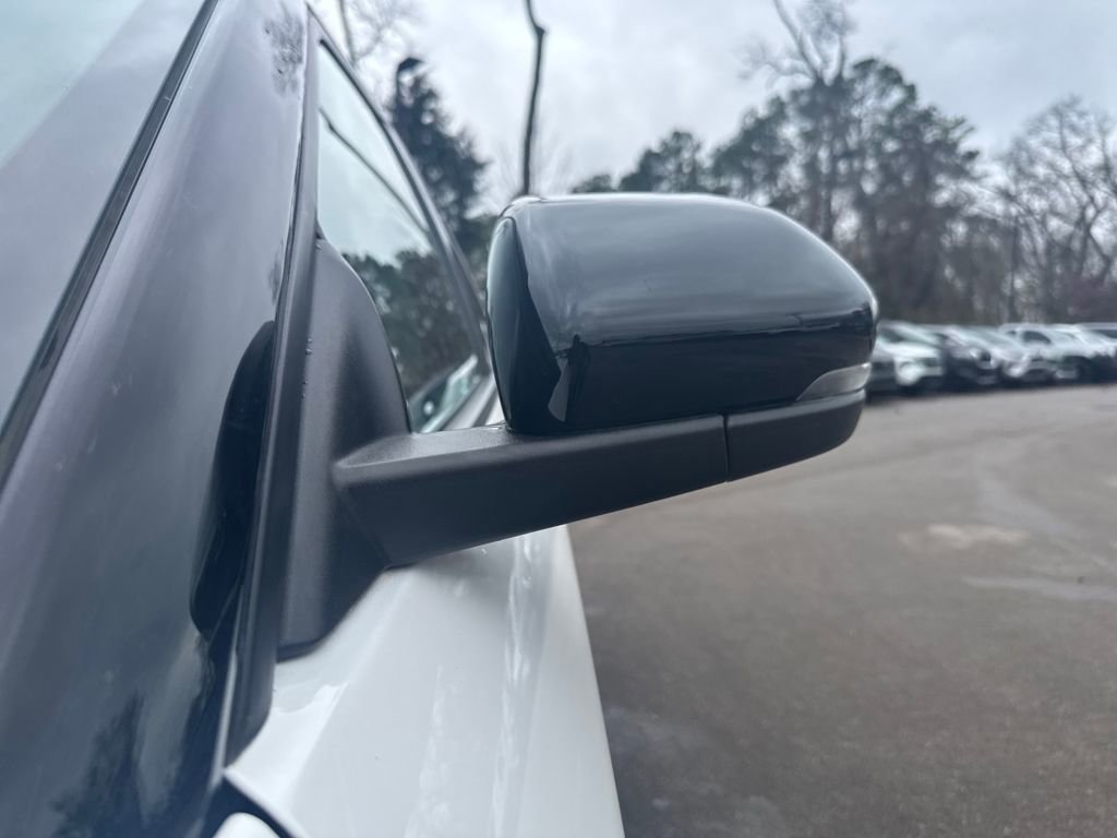 Used 2023 Ford Explorer Limited w/ Limited Technology Package image 34