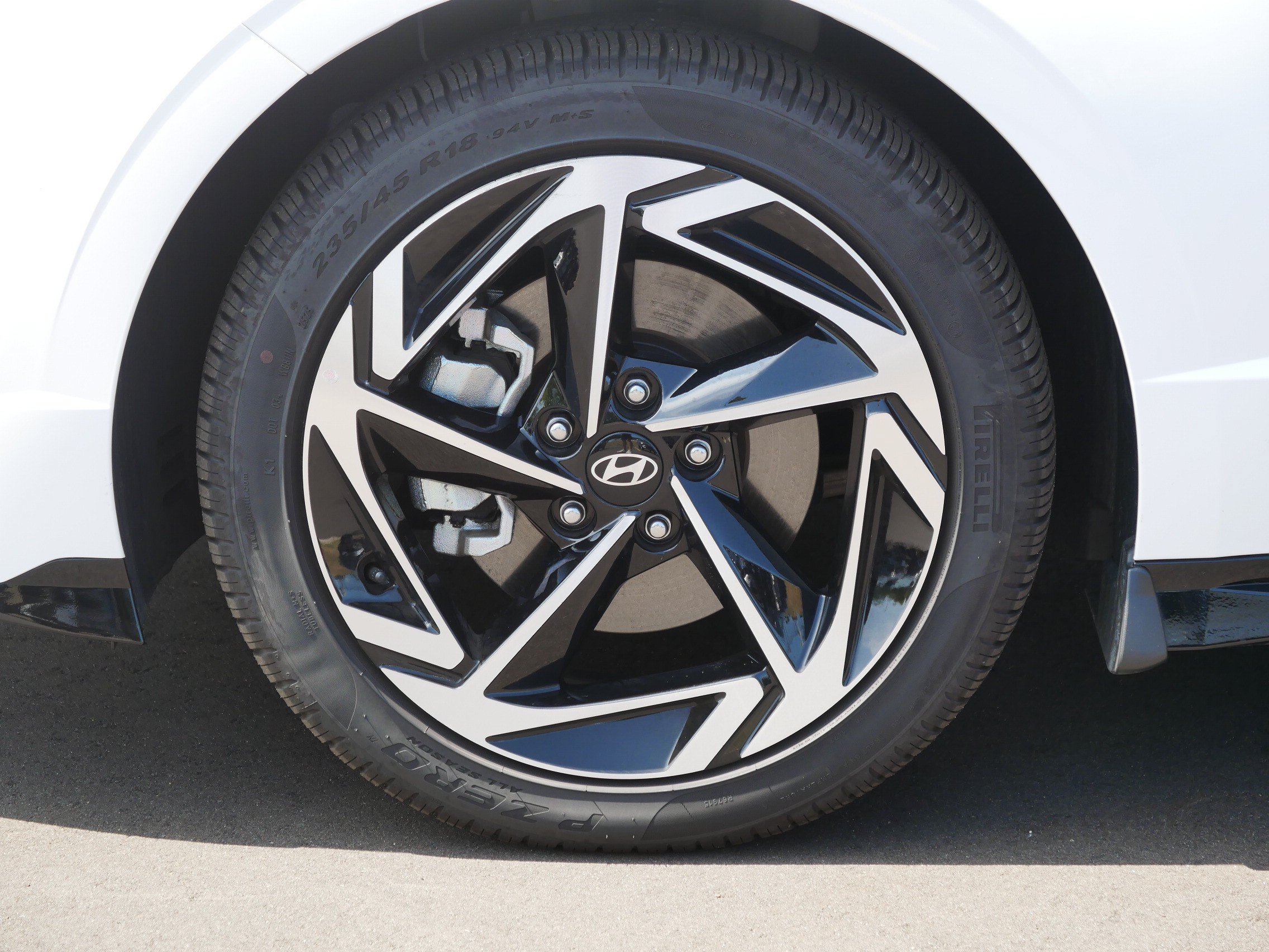 Certified 2026 Hyundai Sonata SEL AWD/4WD image 9