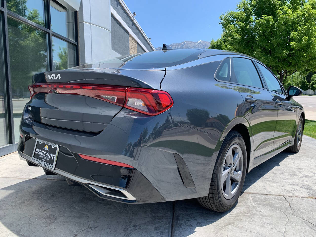 Used 2023 Kia K5 LXS image 5