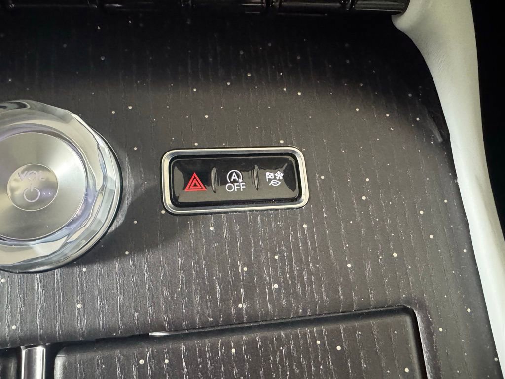 Certified 2025 Lincoln Navigator L Black Label AWD/4WD image 66