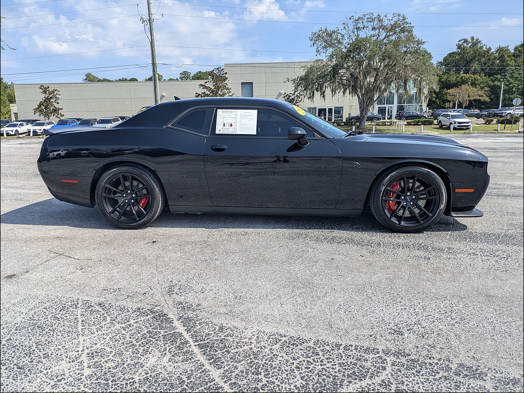 Used 2023 Dodge Challenger SRT Hellcat w/ Driver Convenience Group RWD image 3
