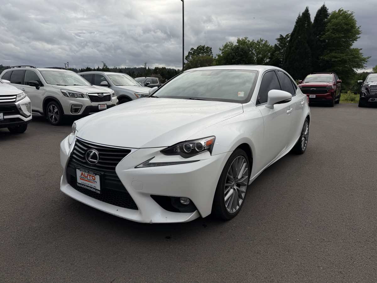 Used 2015 Lexus IS 250 w/ Navigation System Package RWD image 4