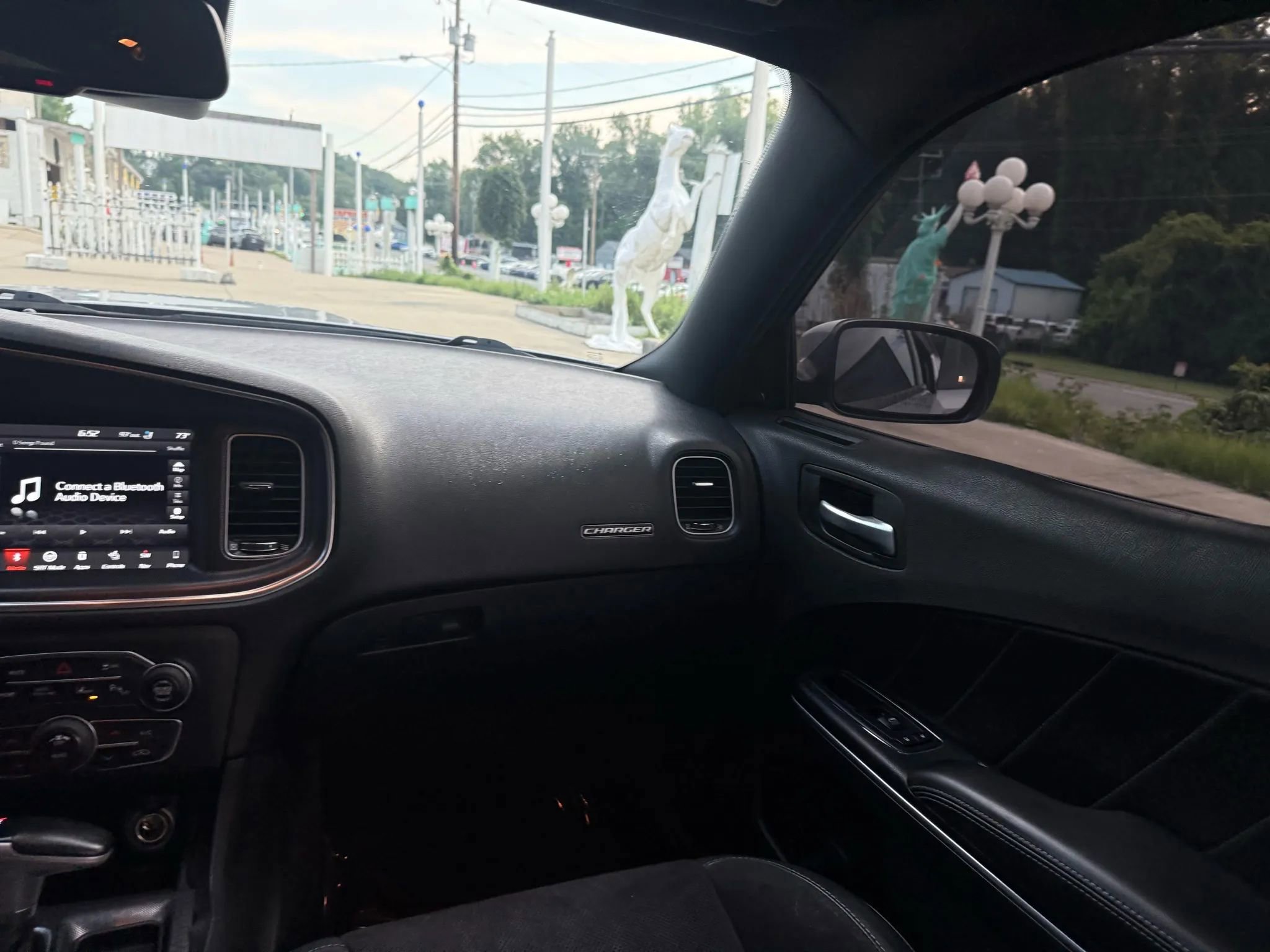 Used 2018 Dodge Charger R/T Scat Pack image 25