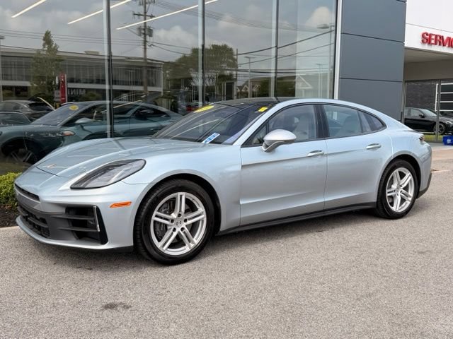 Used 2024 Porsche Panamera RWD image 1