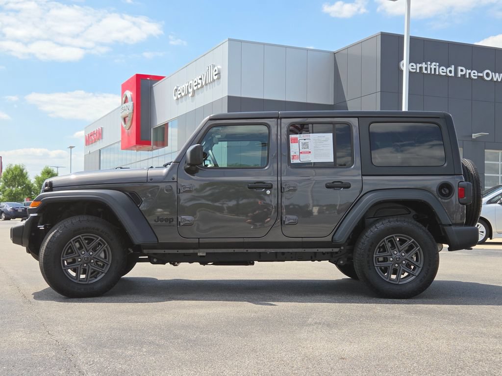 Used 2024 Jeep Wrangler Unlimited Sport AWD/4WD image 11