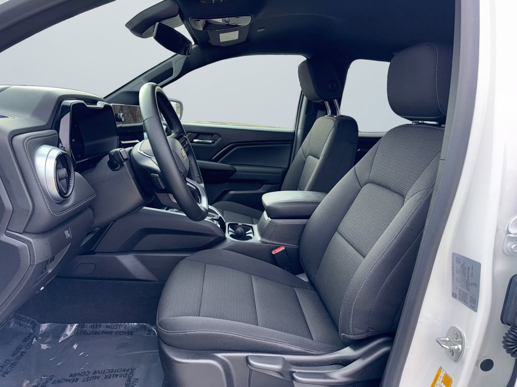 Used 2024 Chevrolet Colorado LT w/ LT Convenience Package image 9