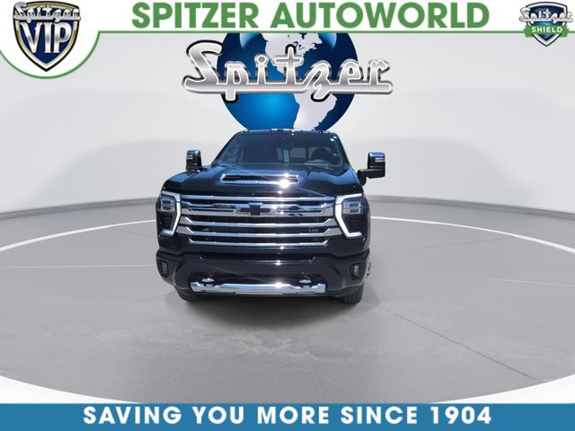 Used 2026 Chevrolet Silverado 3500 High Country w/ High Country Premium Package AWD/4WD image 4