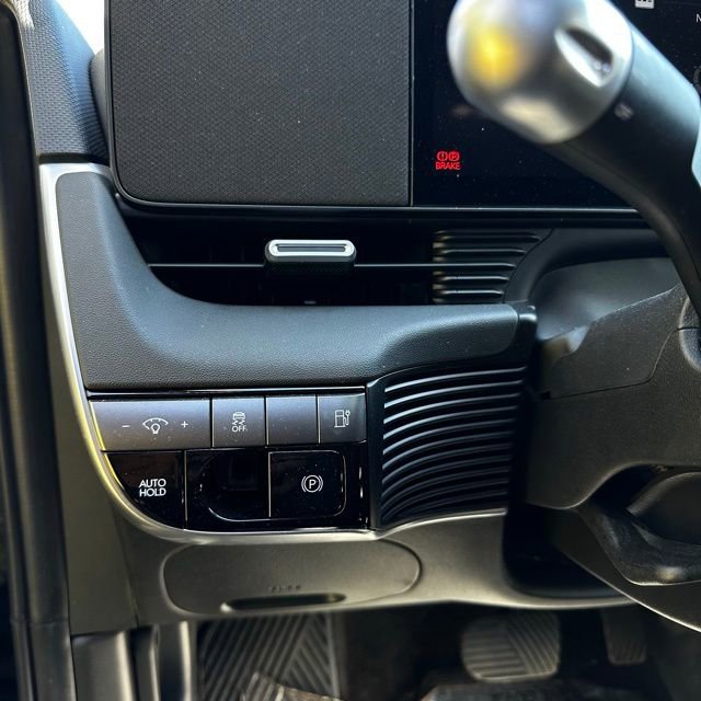 Certified 2025 Hyundai Ioniq 5 SE AWD/4WD image 11
