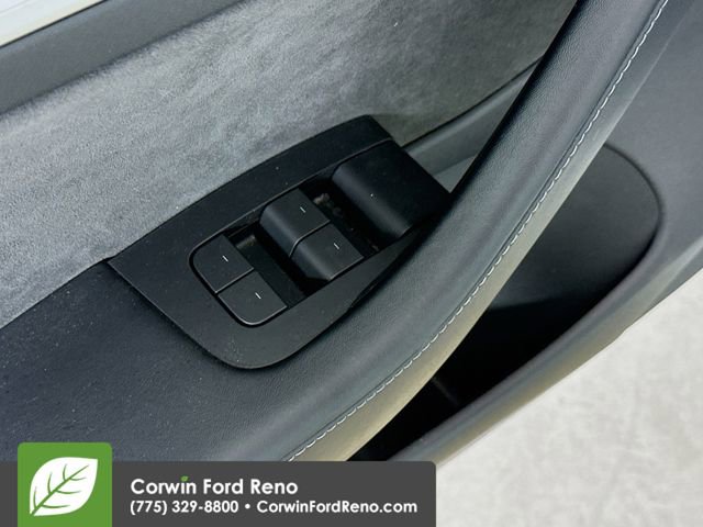 Used 2021 Tesla Model 3 Performance image 17
