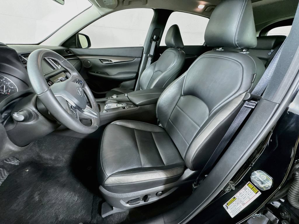 Certified 2023 INFINITI QX50 Luxe w/ Accent Package FWD image 28