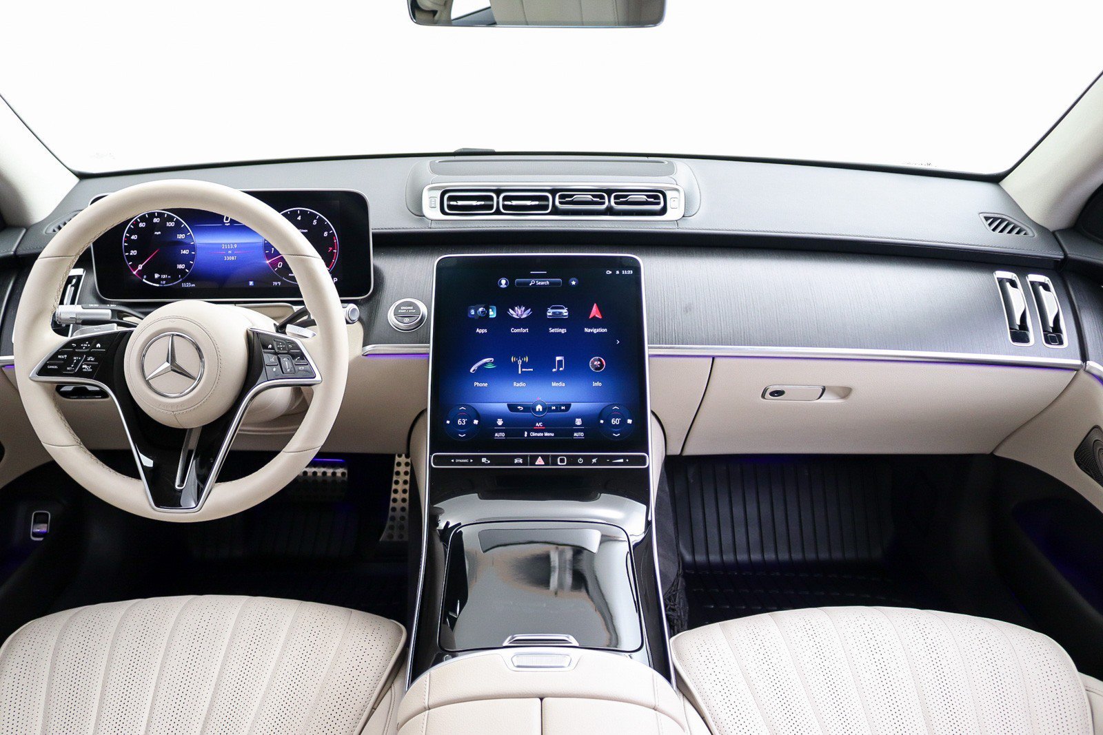 Used 2022 Mercedes-Benz S 500 4MATIC w/ AMG Line Package image 18