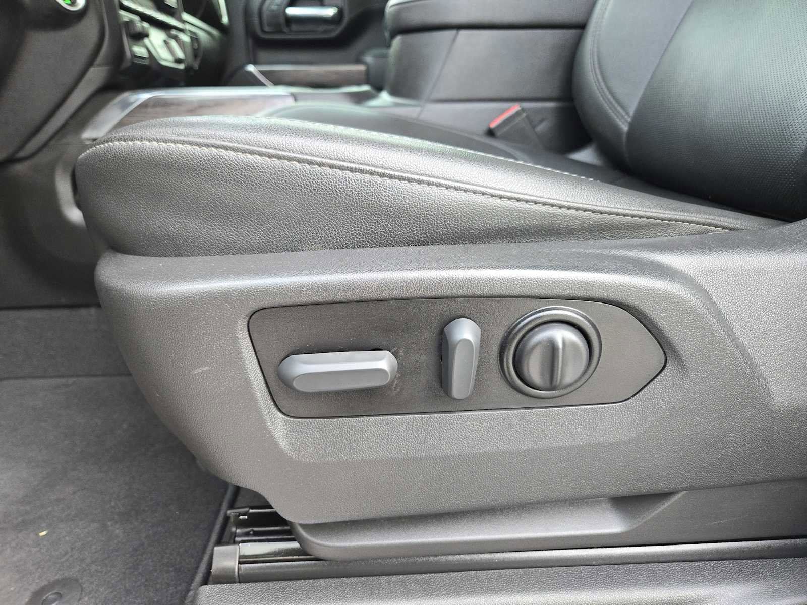 Certified 2022 Chevrolet Silverado 3500 LTZ w/ LTZ Texas Edition image 24