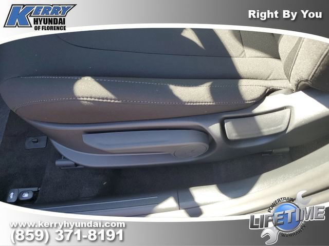 New 2026 Hyundai Elantra Sport image 17