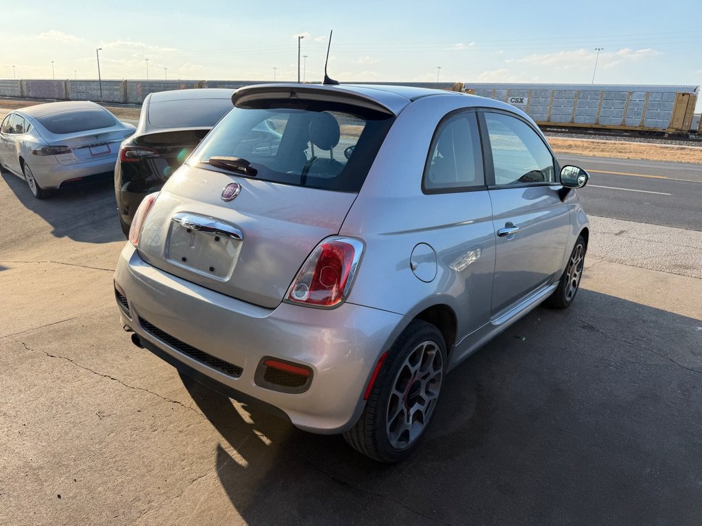 Used 2012 FIAT 500 Sport w/ Safety & Convenience Pkg FWD image 6