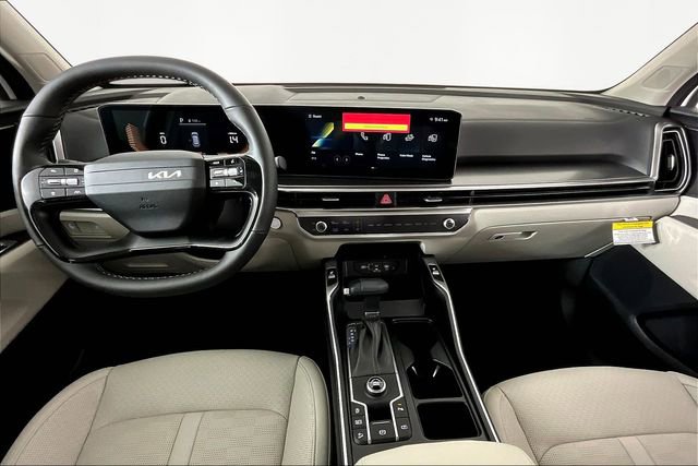 Certified 2026 Kia Sorento S image 6