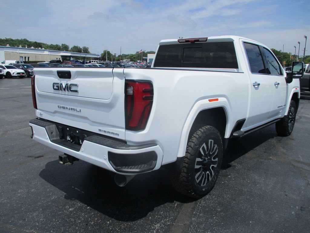 Certified 2025 GMC Sierra 3500 Denali Ultimate AWD/4WD image 6