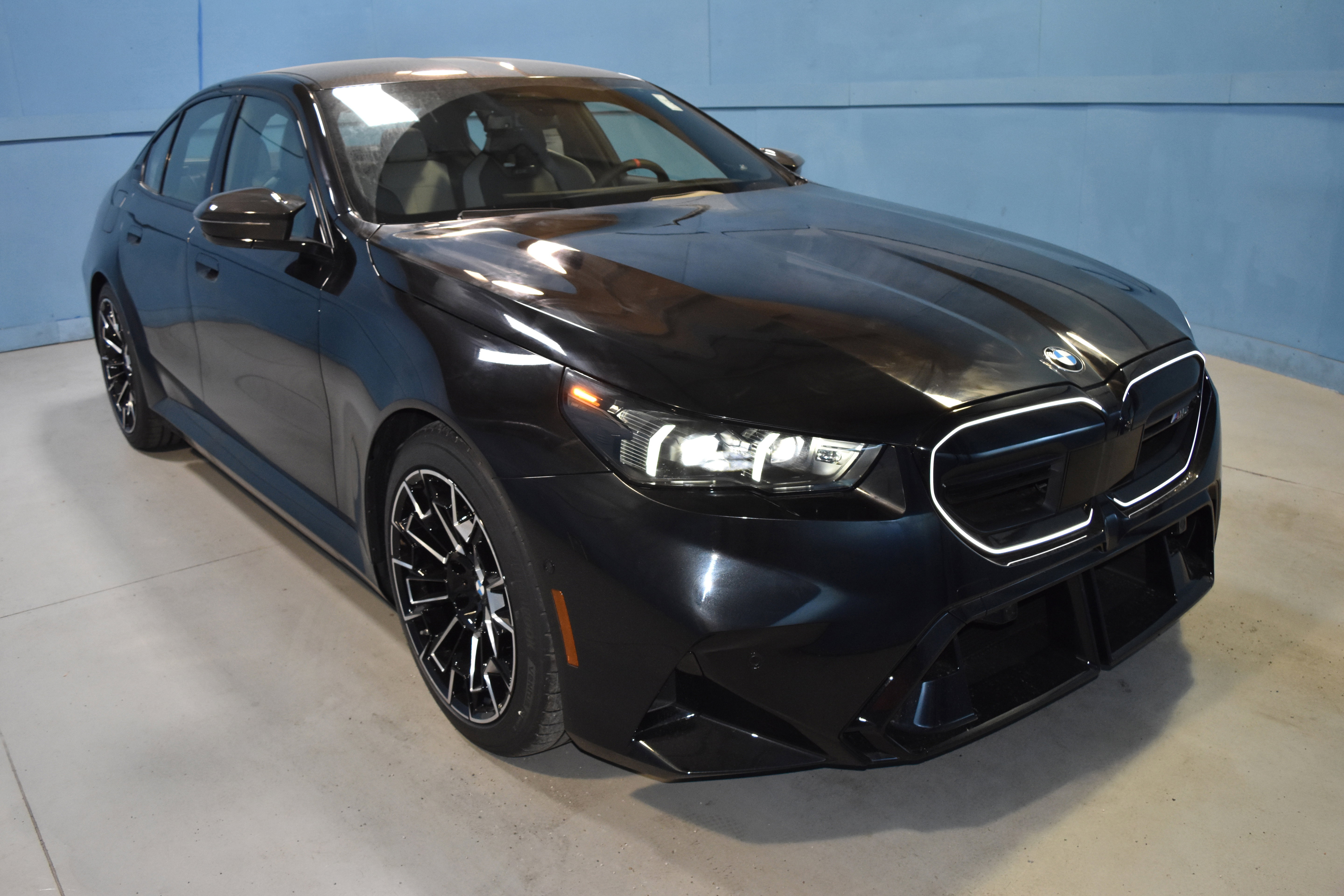 New 2025 BMW M5 w/ Carbon Package