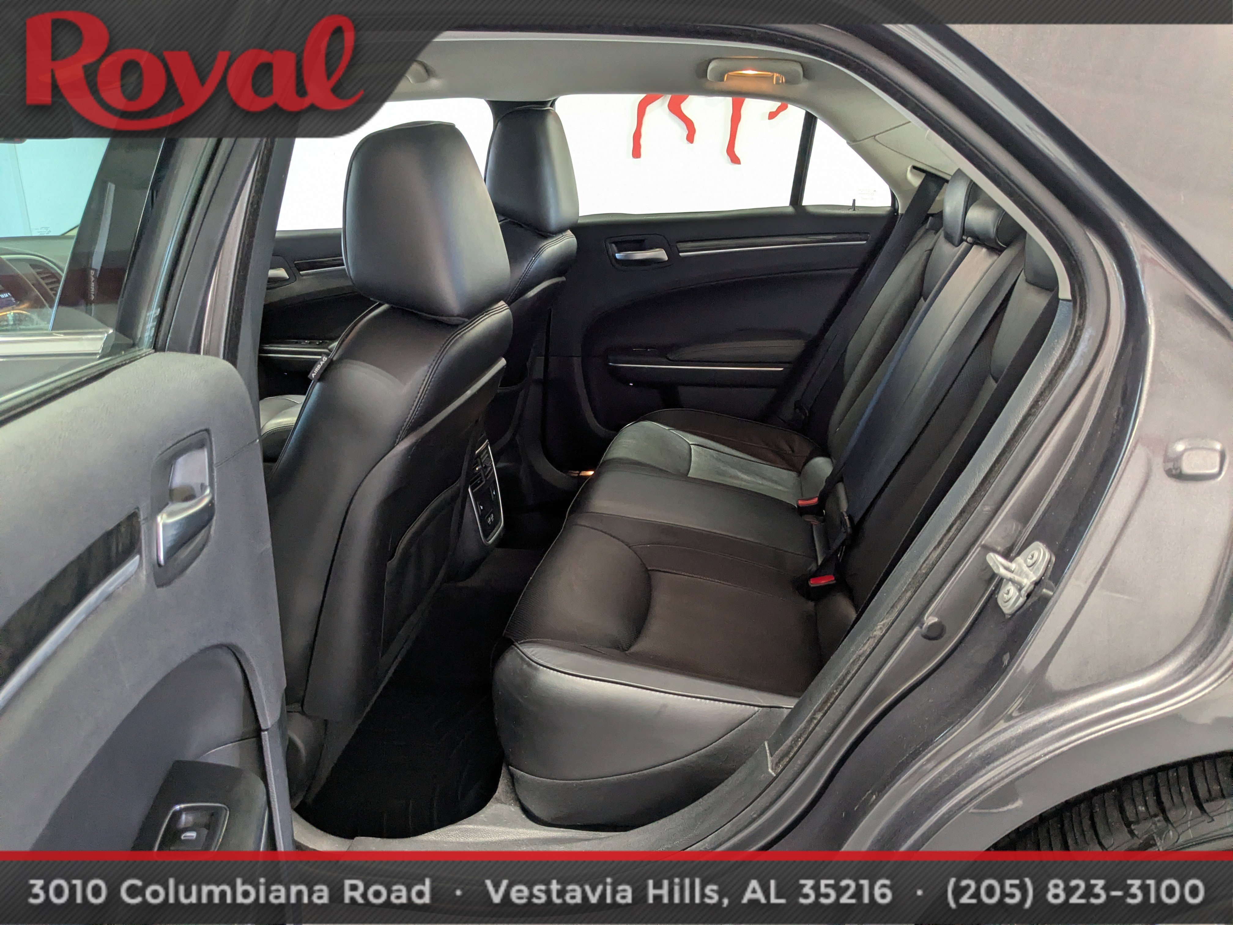 Used 2018 Chrysler 300 Limited image 13