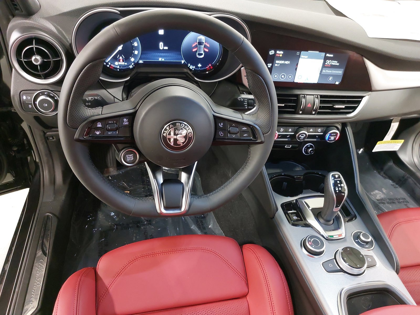 New 2025 Alfa Romeo Giulia w/ Veloce Package Rwd image 16