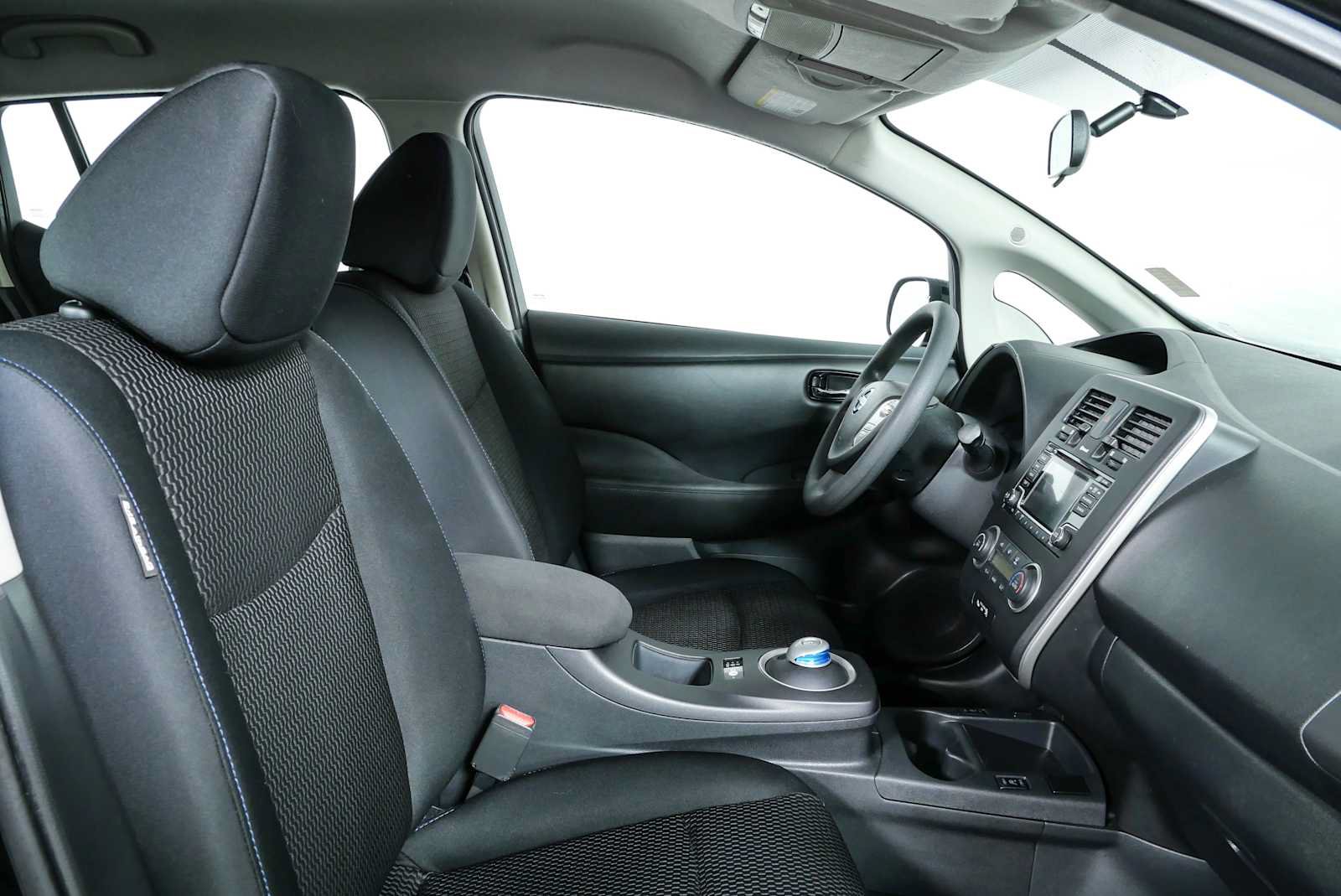 Used 2017 Nissan Leaf S w/ Charge Package FWD image 19