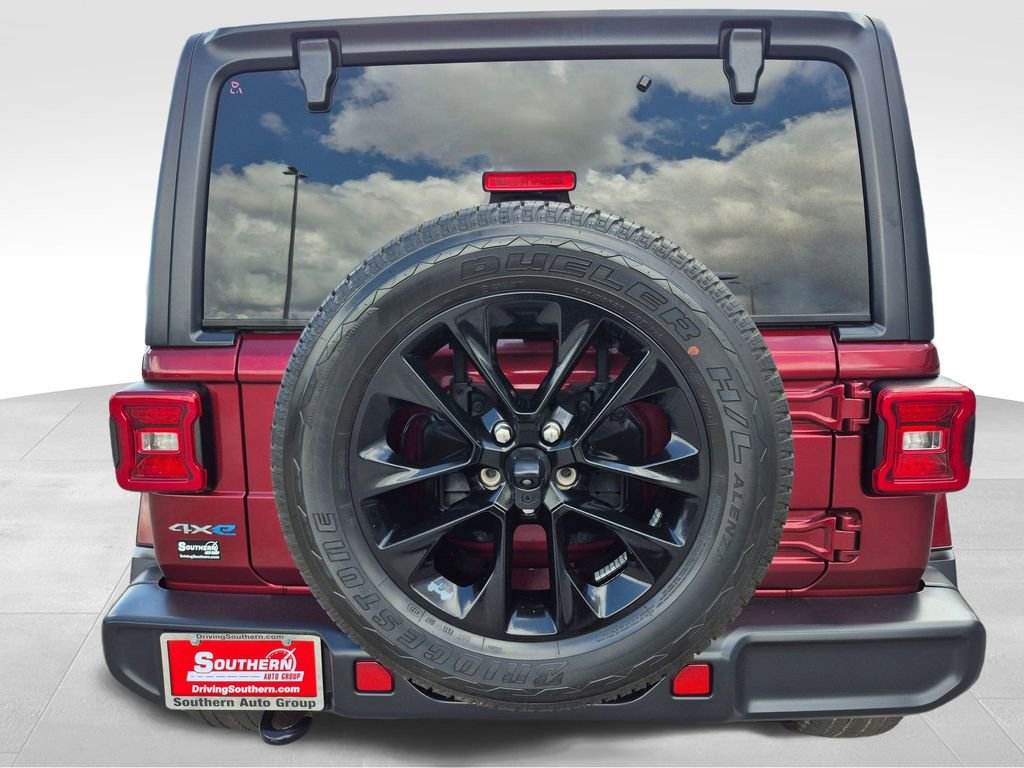 Used 2021 Jeep Wrangler Unlimited Sahara image 5