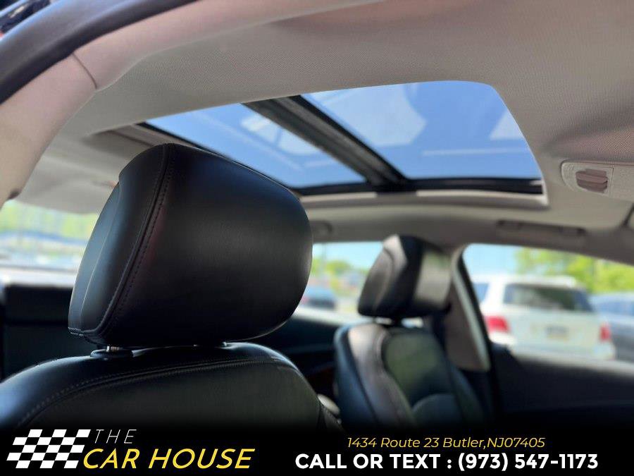 Used 2011 Buick LaCrosse CXS w/ Driver Confidence Package FWD image 17