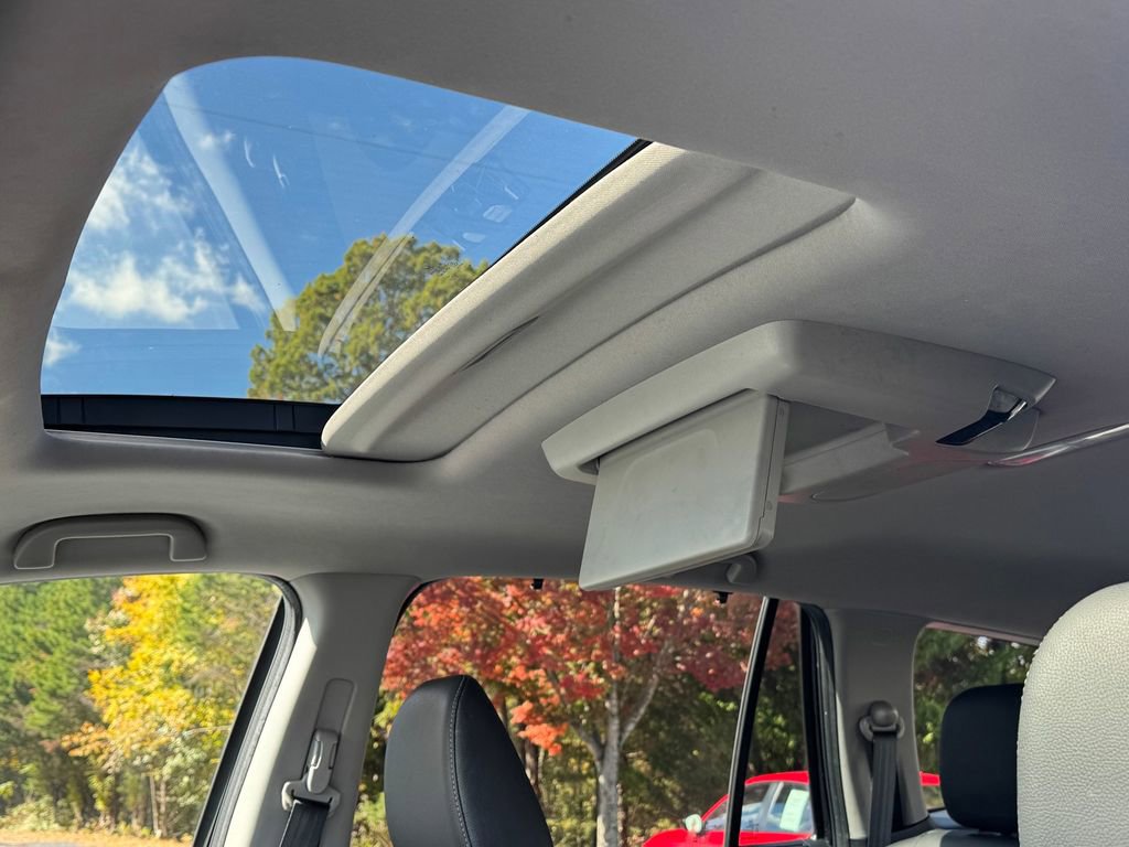 Used 2021 Honda Pilot Touring image 17