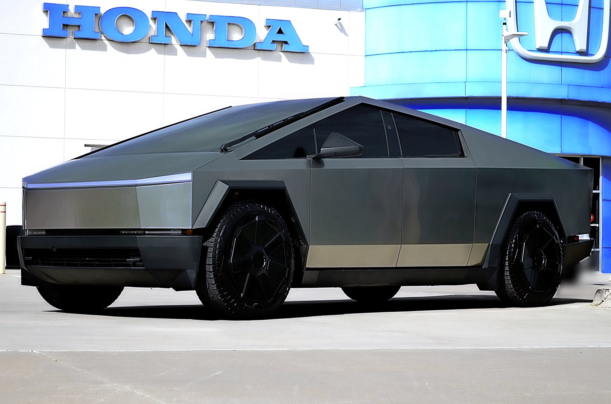 Used 2024 Tesla Cybertruck Cyberbeast AWD/4WD 360° Tour