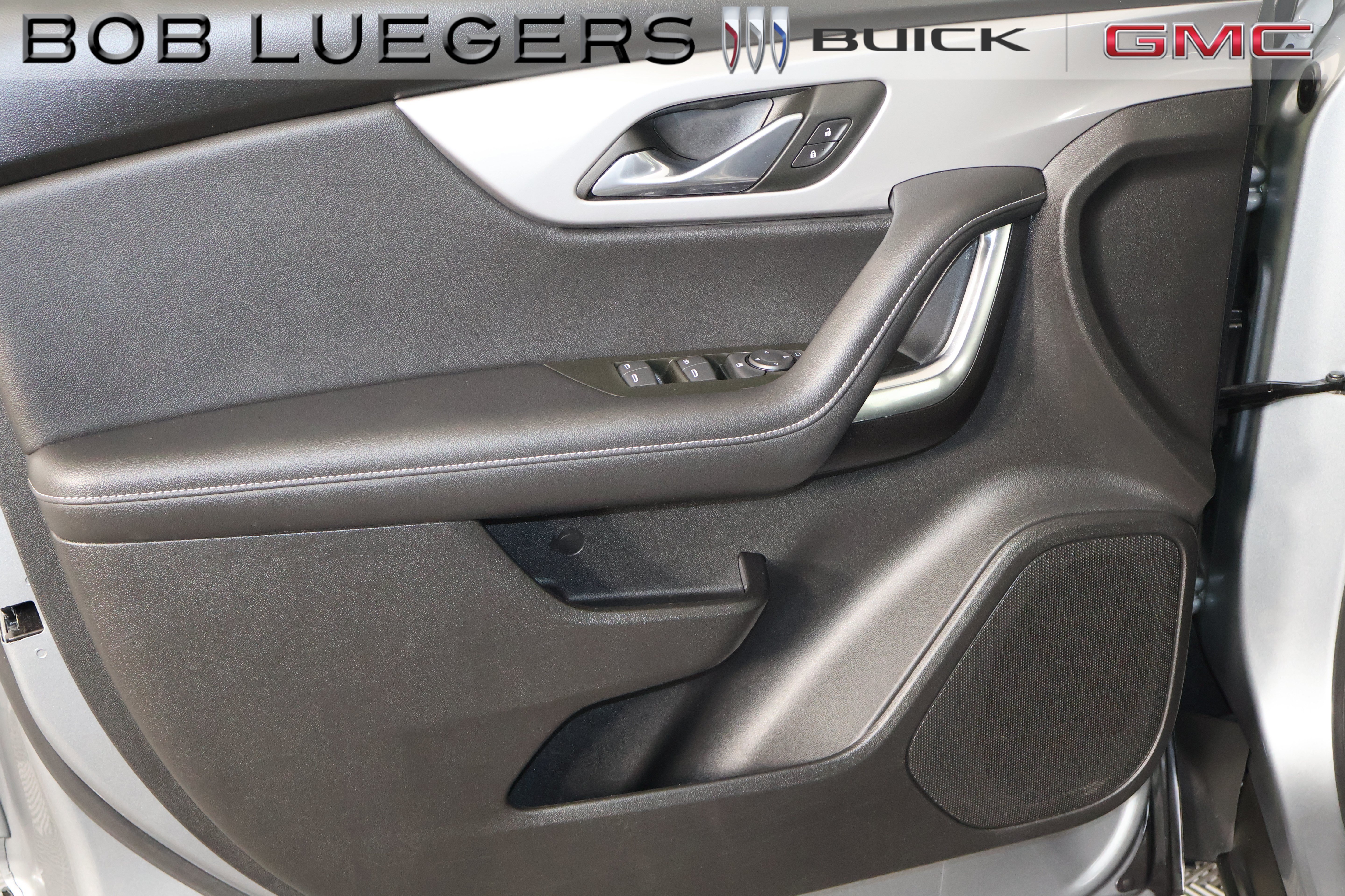 Certified 2025 Chevrolet Blazer LT FWD image 6