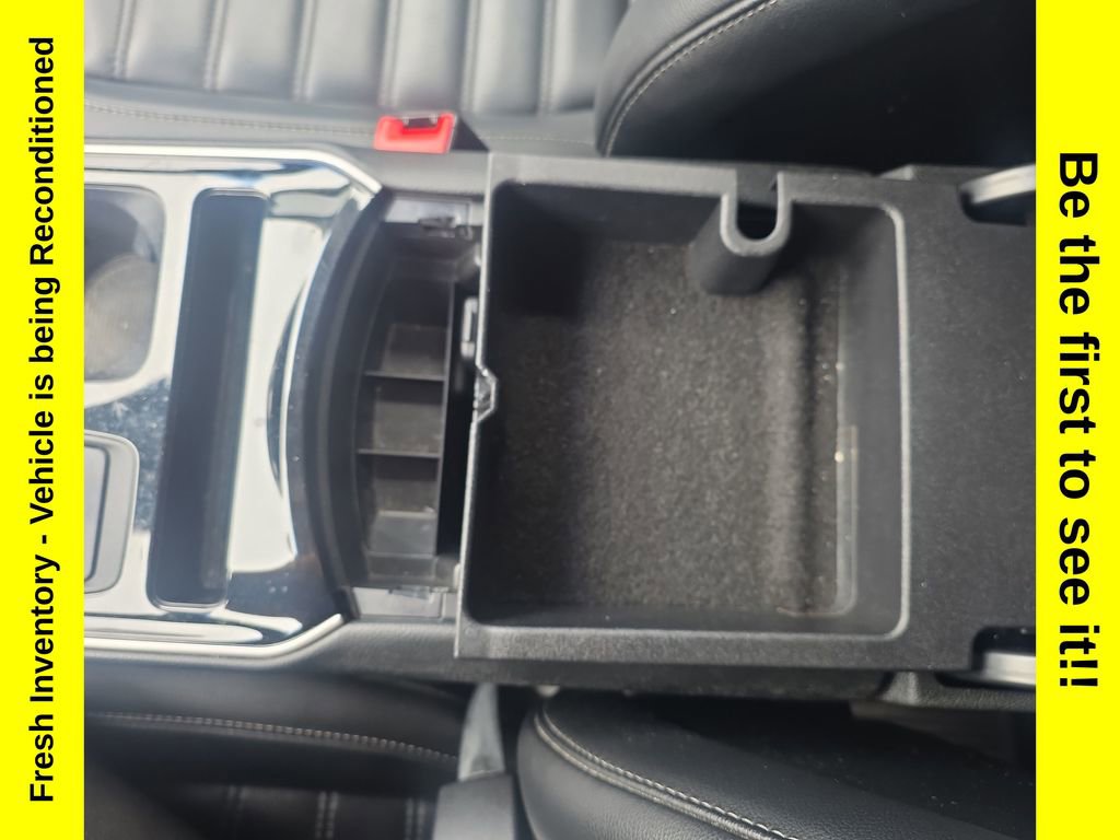 Used 2019 Ford Edge SEL w/ Equipment Group 201A AWD/4WD image 24