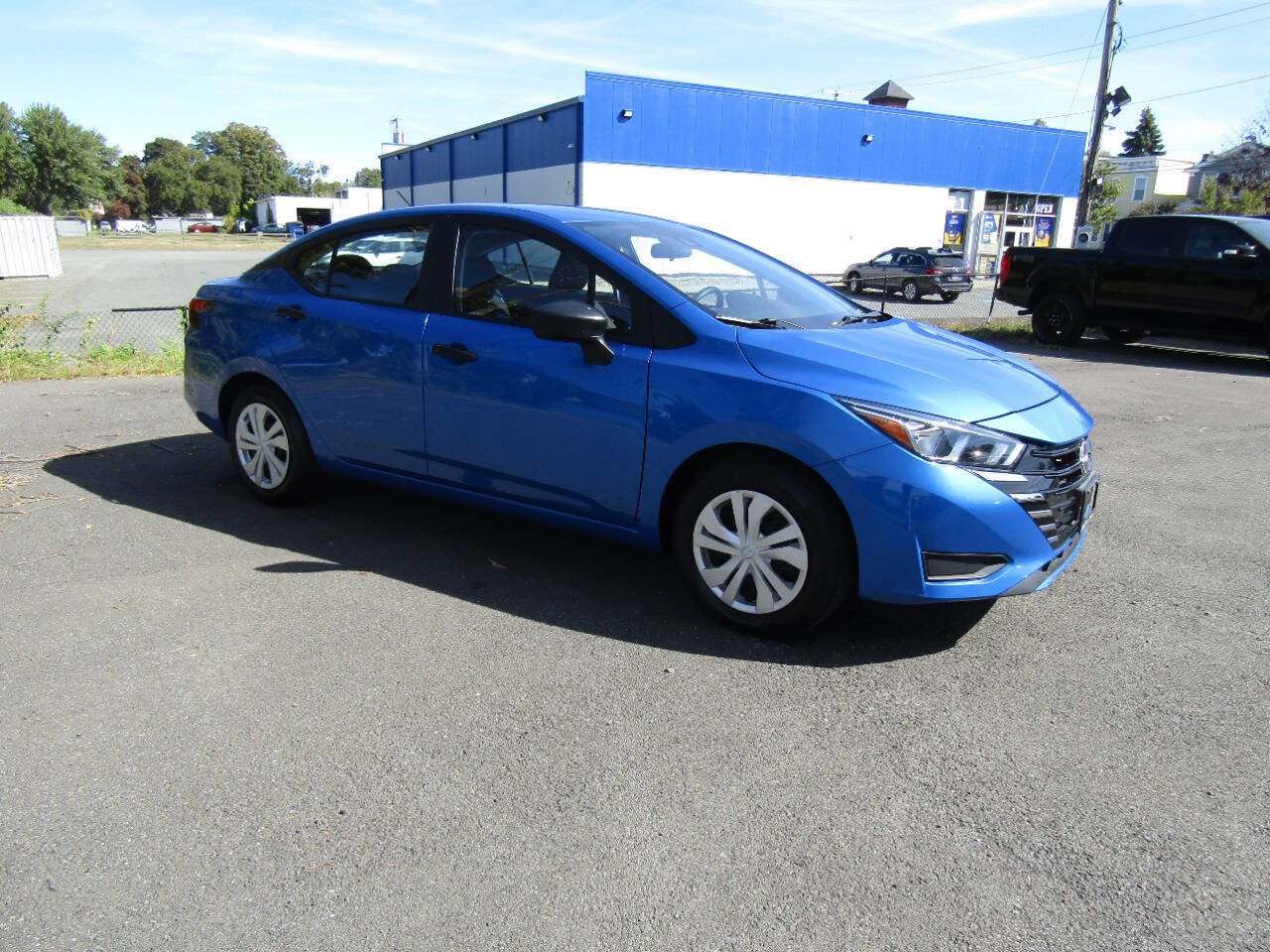 Used 2023 Nissan Versa S FWD image 41