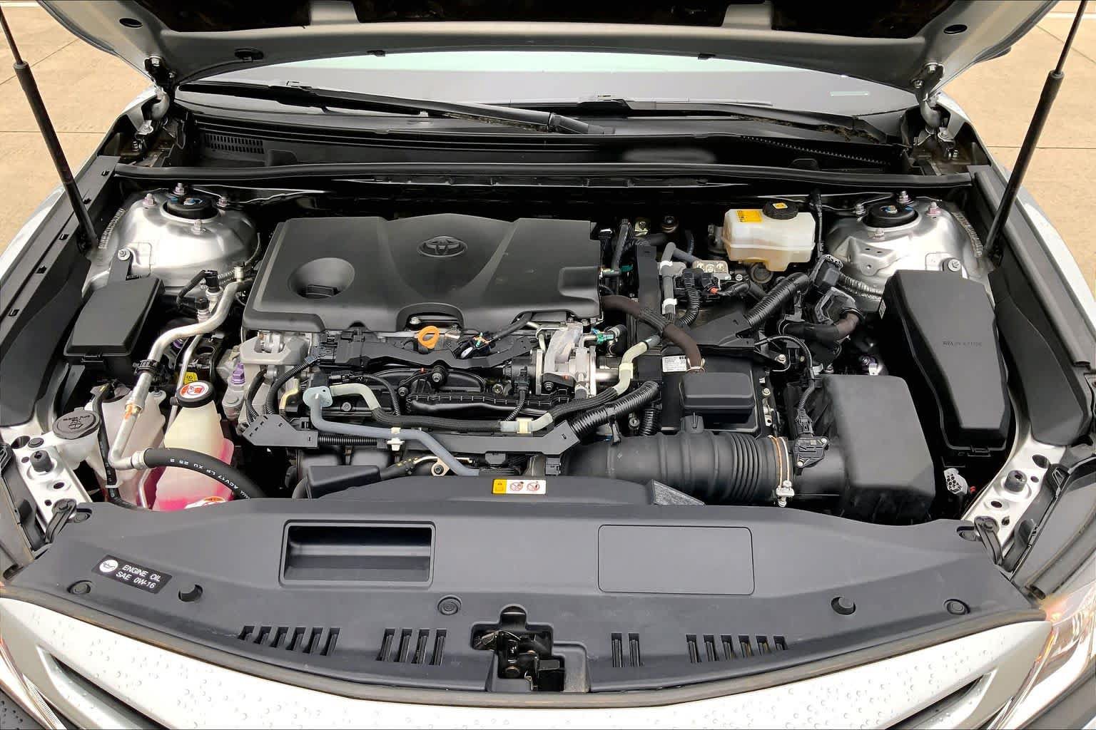 Used 2018 Toyota Camry SE FWD image 29