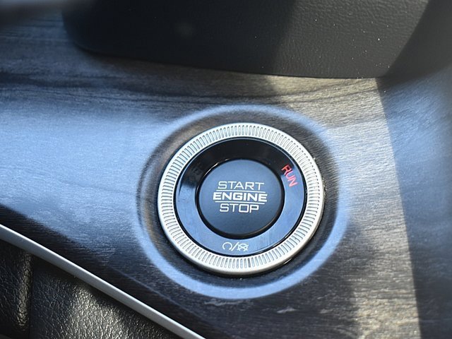 Used 2021 Jeep Grand Cherokee L Limited image 31