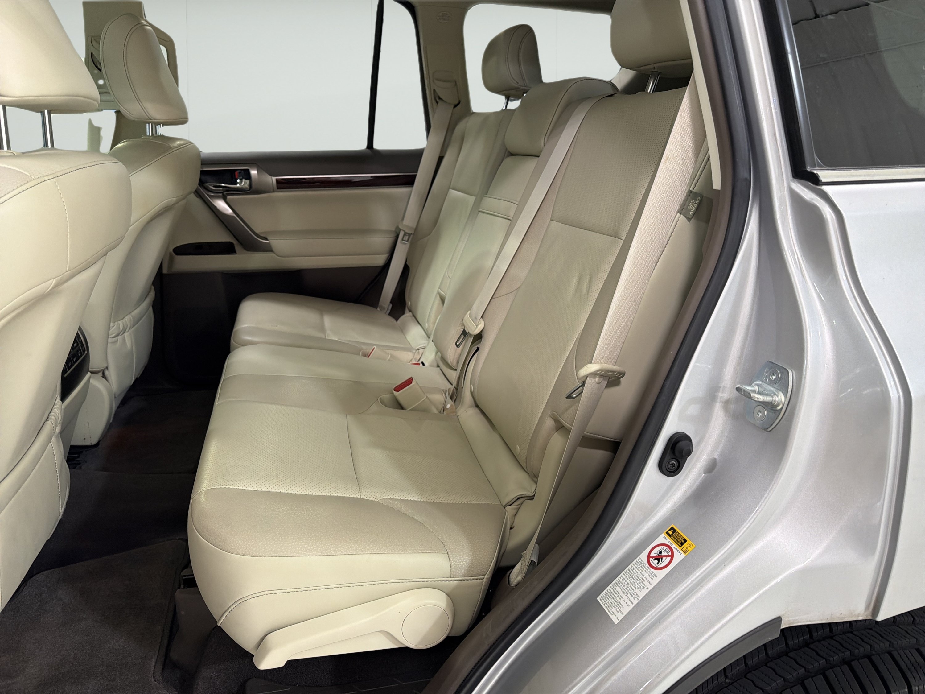 Used 2017 Lexus GX 460 Premium w/ Premium Package AWD/4WD image 10