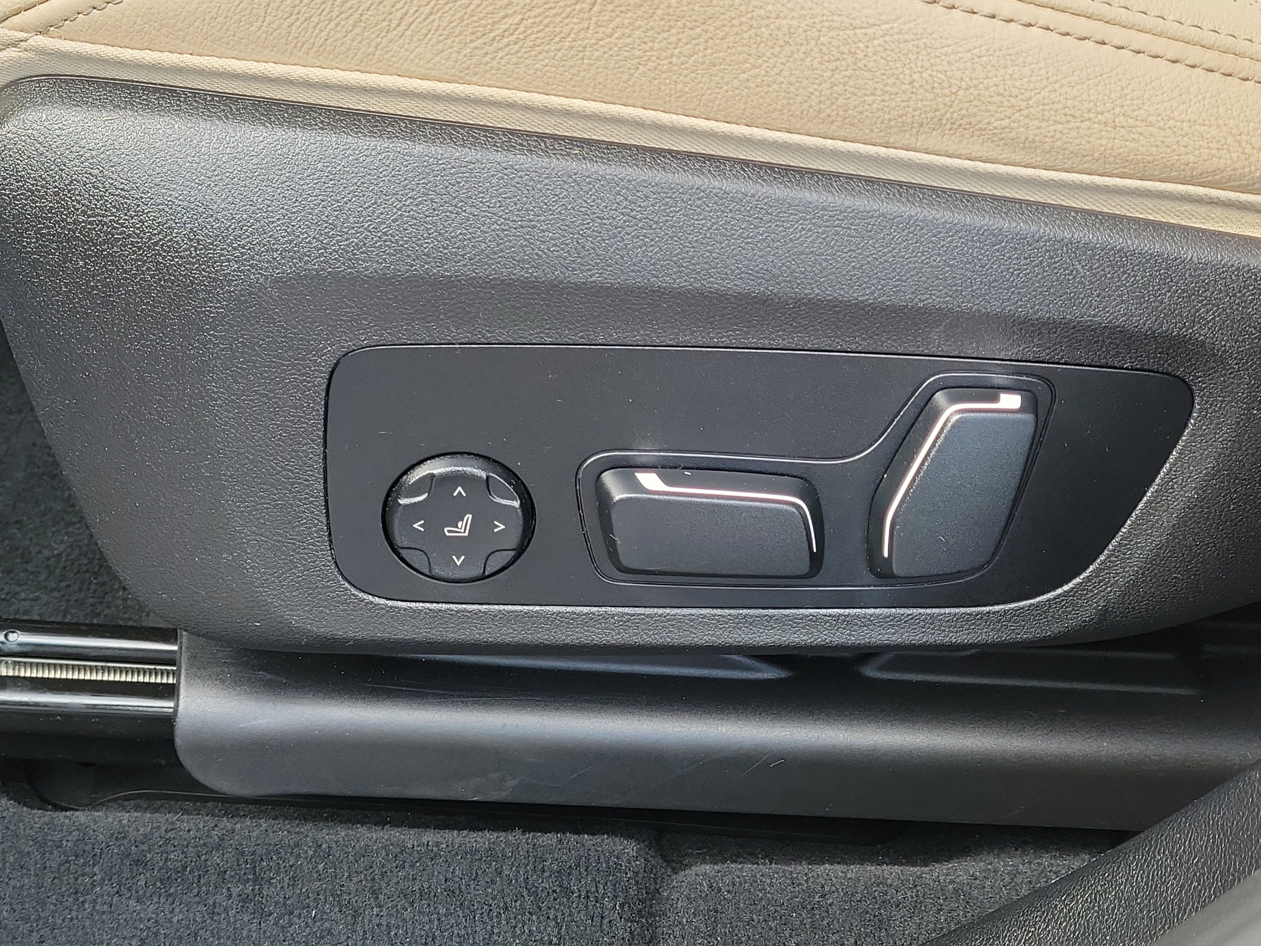 Used 2024 BMW X3 sDrive30i w/ Convenience Package image 20