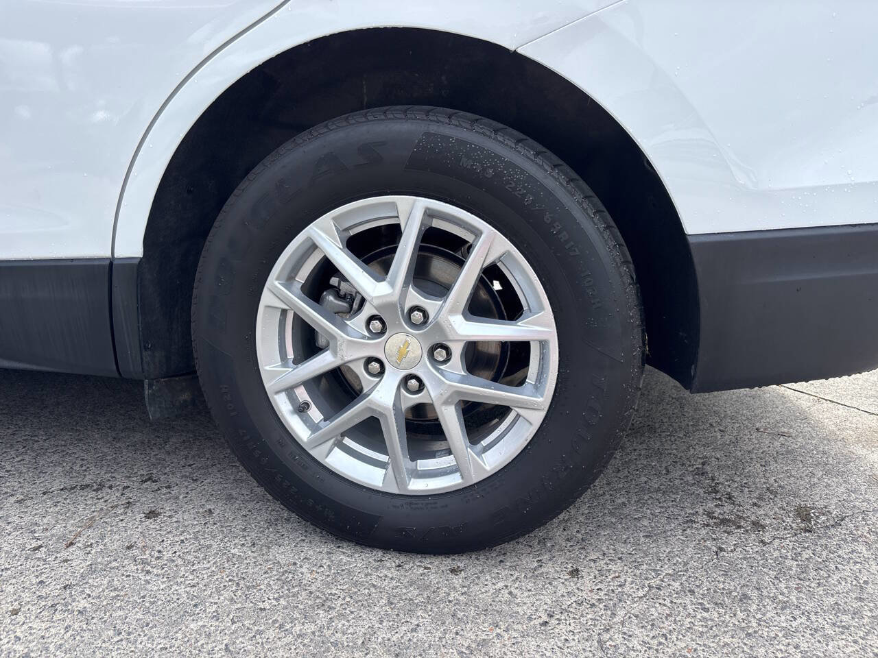 Used 2022 Chevrolet Equinox LS w/ LS Convenience Package image 16