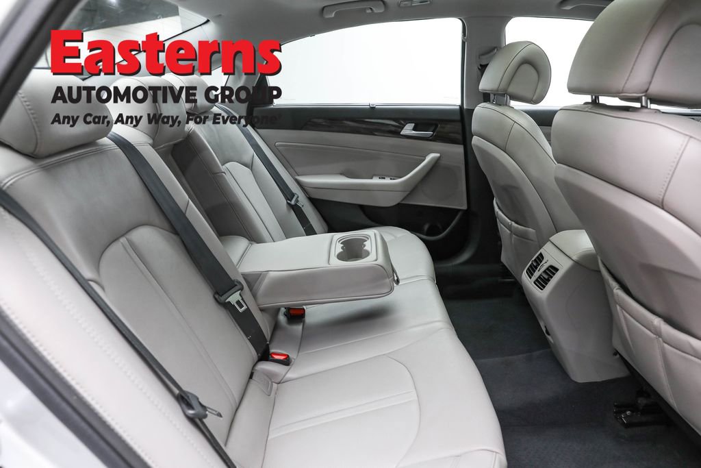 Used 2015 Hyundai Sonata Limited w/ Option Group 05 image 25