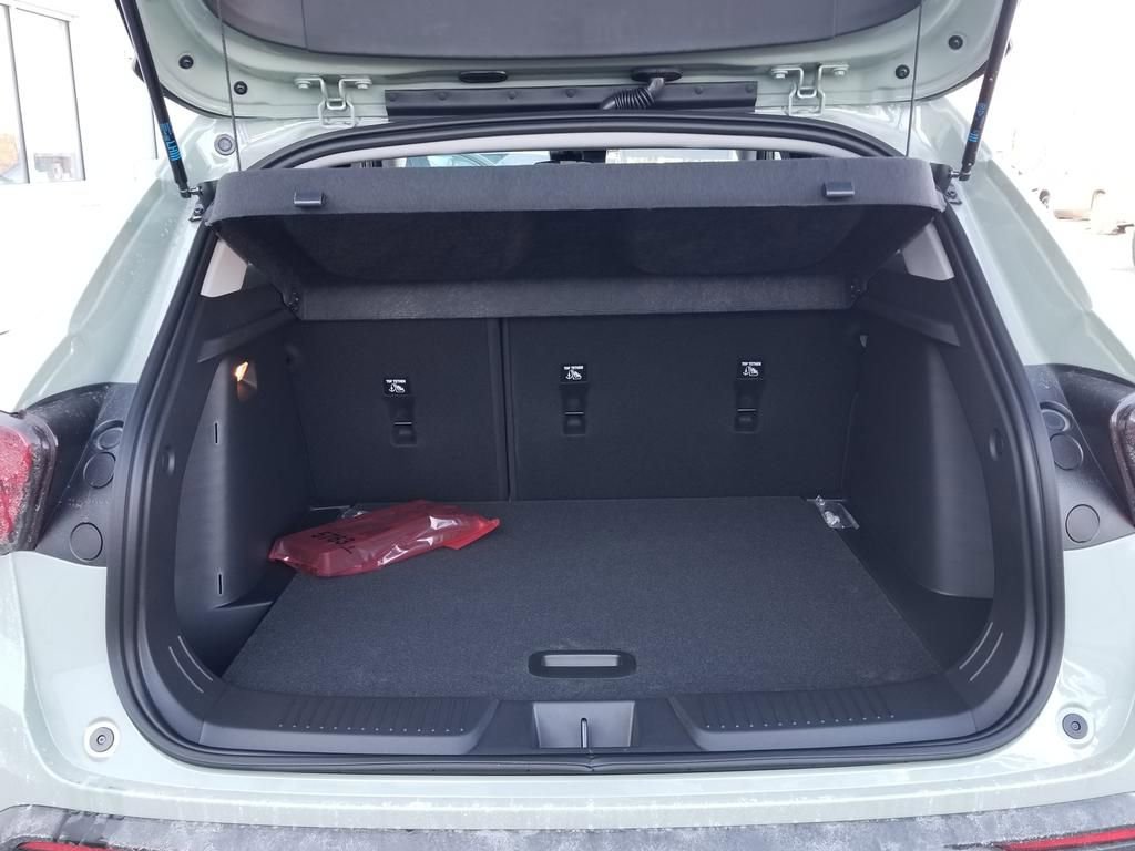 New 2026 Chevrolet Trax ACTIV w/ Driver Confidence Package image 9