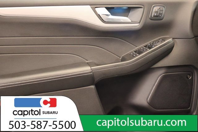 Used 2023 Ford Escape Platinum w/ Premium Technology Package AWD/4WD image 11